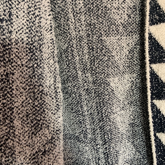 Geometric Patterned Sweater - Navy and White size small - Picture 6 of 10